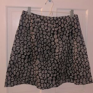 {Loft} Black & White Printed Skirt